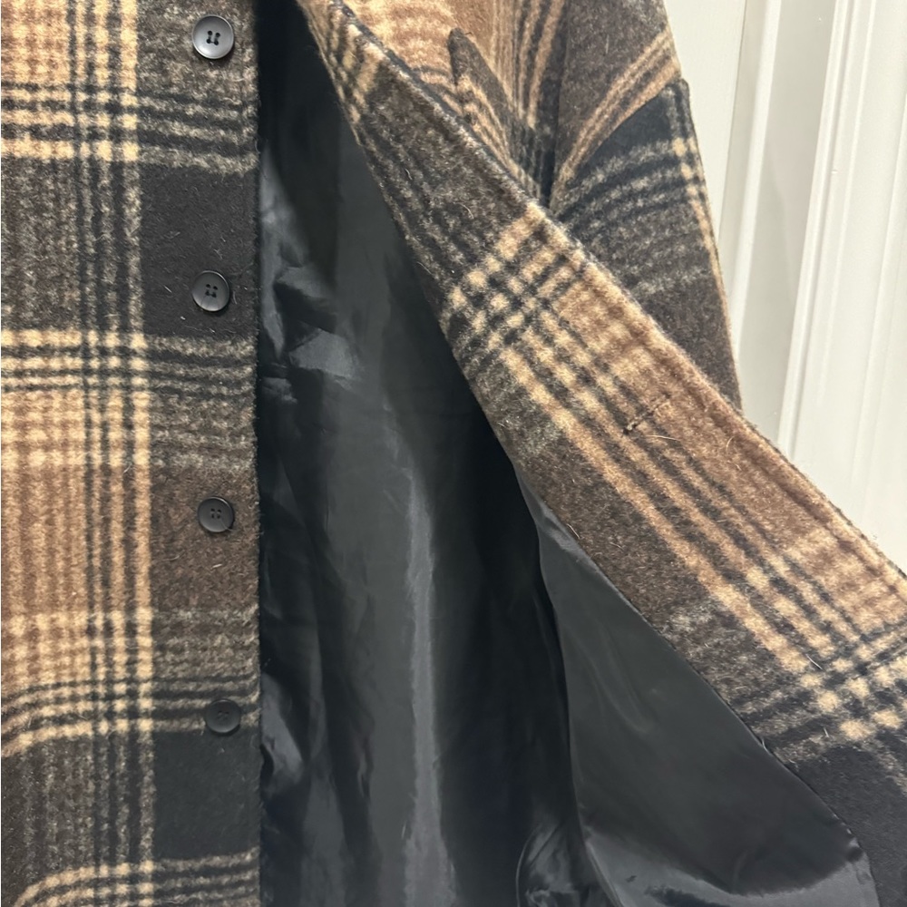 Oversized Plaid Shacket - Picture 4 of 4